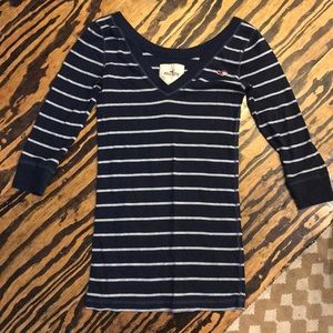 NWOT Hollister navy and grey 3/4 sleeve